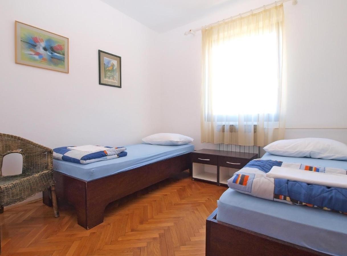 Apartments Puntizela 727 Pula Exterior photo
